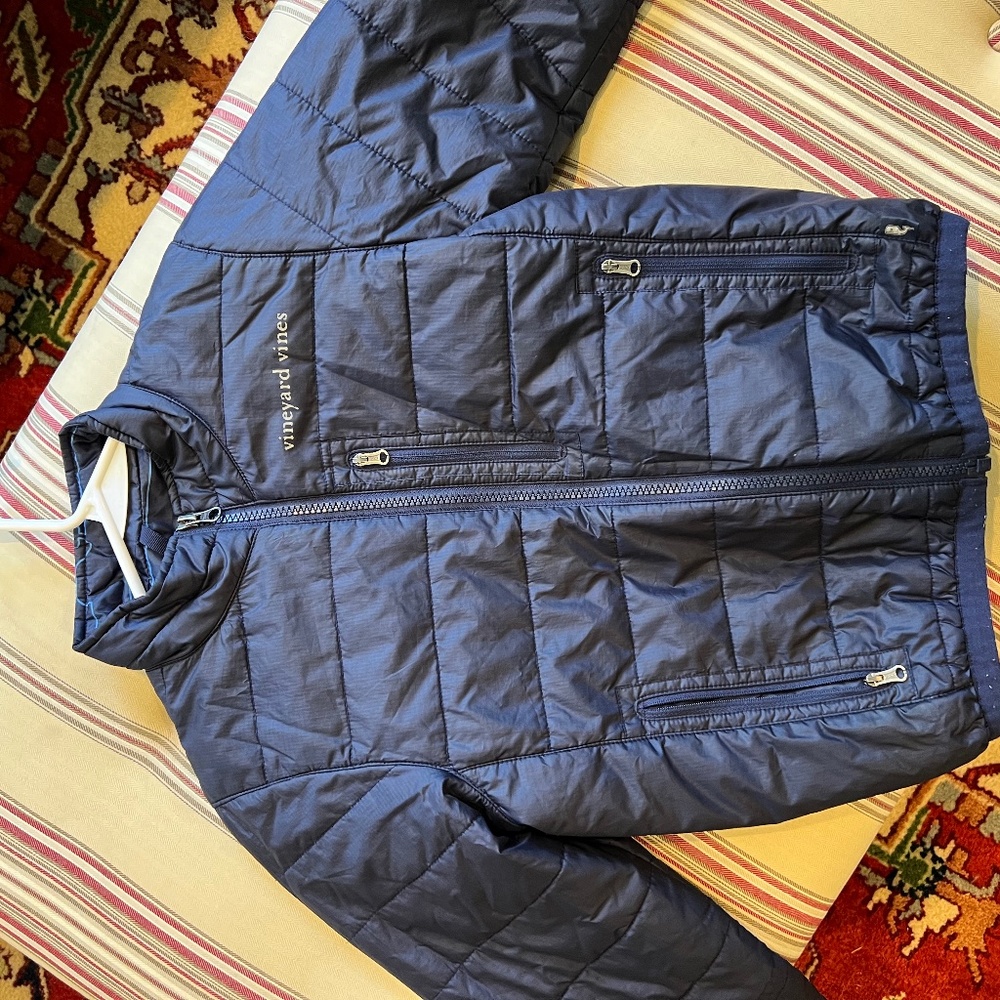 Vineyard vines puffer jacket